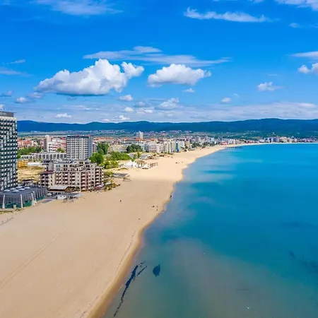 Luxury First Line With Pool By The Sea Апартаменты *