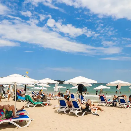 Luxury First Line With Pool By The Sea Διαμέρισμα *