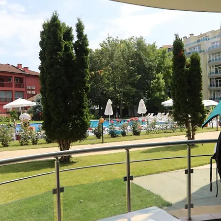 Luxury First Line With Pool By The Sea Апартаменты