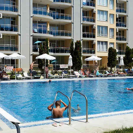 Апартаменты Luxury First Line With Pool By The Sea *