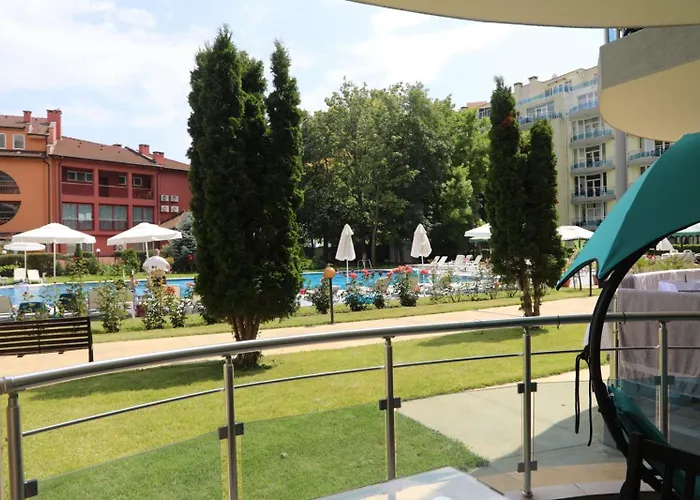 Luxury First Line With Pool By The Sea Apartman