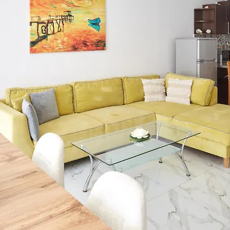 Apartmán Luxury First Line With Pool By The Sea