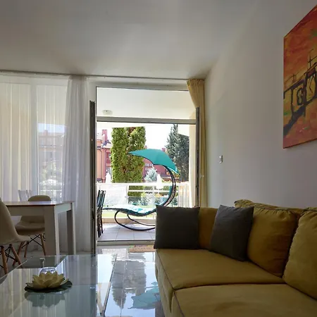 Luxury First Line With Pool By The Sea Nesebar