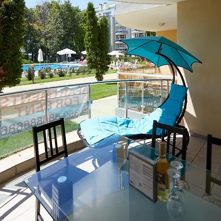Apartmán Luxury First Line With Pool By The Sea *