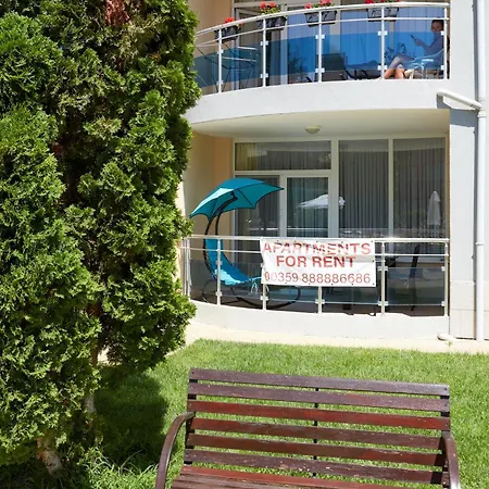 Luxury First Line With Pool By The Sea Apartmán