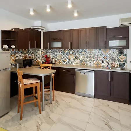 Luxury First Line With Pool By The Sea Apartament *