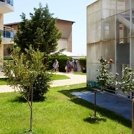 Luxury First Line With Pool By The Sea Apartament *