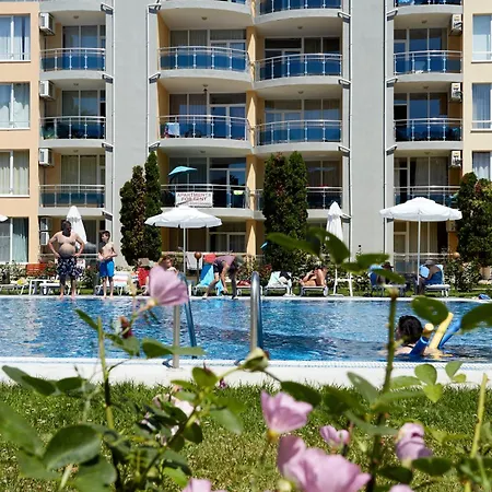 Apartmán Luxury First Line With Pool By The Sea *